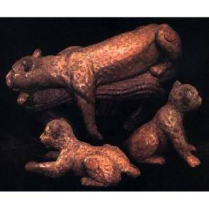 Leopard Family by Jiang Tiefeng bronze sculpture